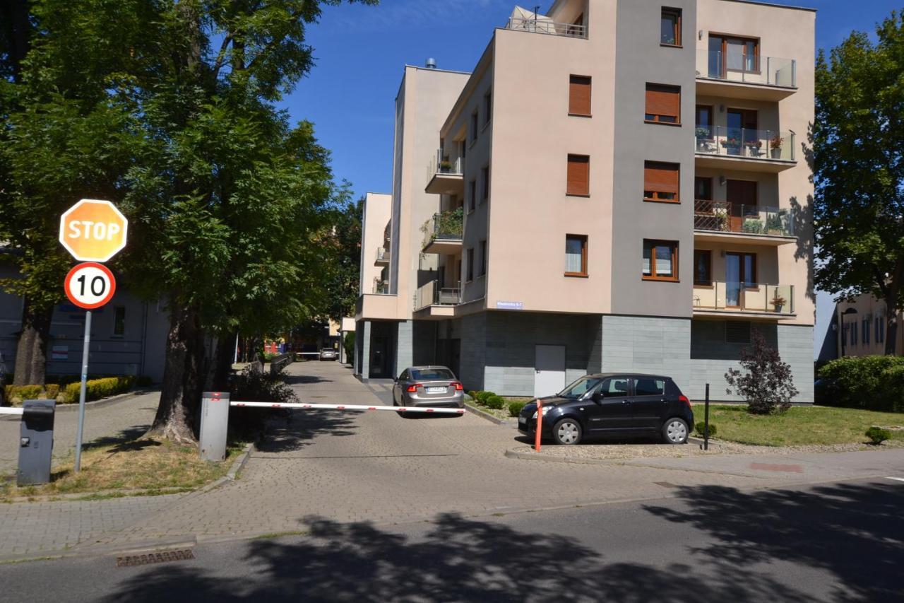 גליביצ'ה Apartament Bursztynowy Z Garazem -Centrum Gliwic מראה חיצוני תמונה